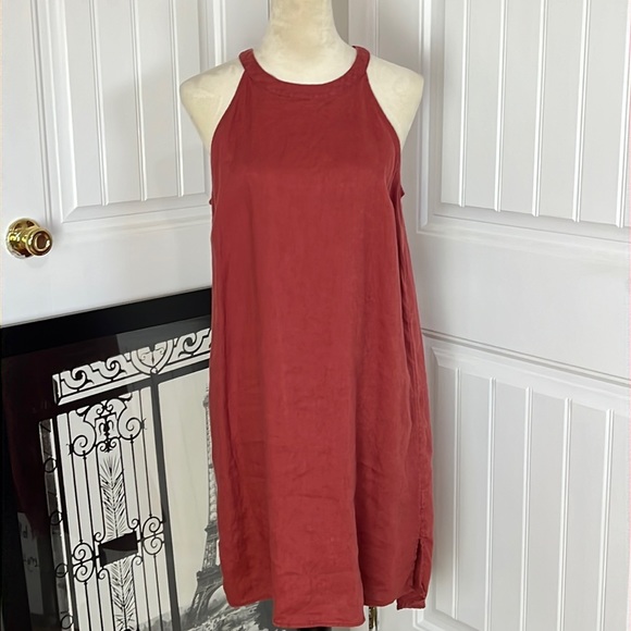 Sigrid Olsen Dresses & Skirts - Sigrid Olsen 100% linen halter dress in gorgeous fall color, great for layering!